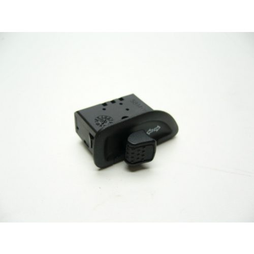 Index Kapcsoló Aprilia Scarabeo 250 Light 06-10 / Scarabeo 300 Light 09- / Scarabeo 400 Light 06- / Piaggio X9 125 01-02 / X9 125 Evo 03-07 / X9 250 00-01 / X9 250 Evo 04-06 / X9 -500 Evo 03-07 - Eredeti