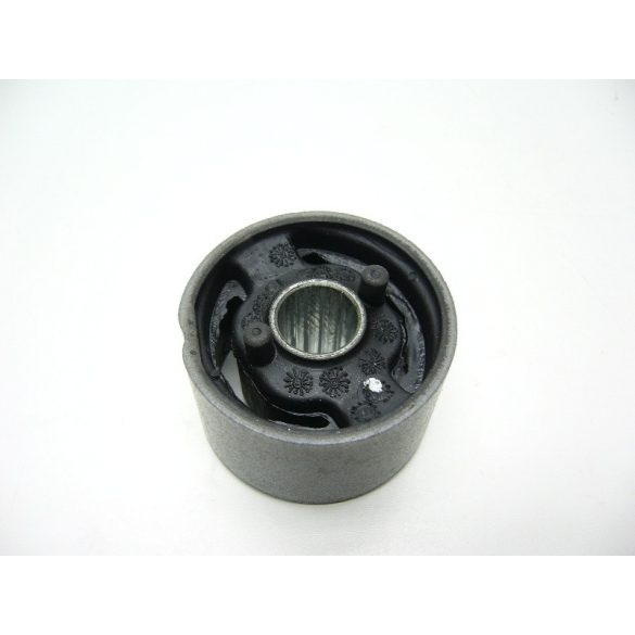 RMS - Rezgéscsillpító Szilentblokk Gilera Runner 125-200 VX-VXR / Nexus 250  06-07 / Nexus 300 08-11 / Liberty 125-150-200 / Beverly 125-200-250-300 / Fly 50-100-125-150 4T / Vespa GT 125-200-250 / GTS-GTV 125-250-300 / Aprilia Sportcity One 125 0