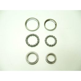   Rms - Kormánycsapágy Szett Yamaha T-Max 500 01-07 / Suzuki Burgman 125 02-10 / Burgman 150 02-06 / Burgman 200 07-10 / Burgman 250 98-06 / Burgman 400 99-06 / Marauder 125 98-10 / Intruder 125-250 00-07