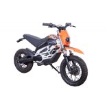 Z-Tech ZT-68 elektromos kismotor 250W 36V 12Ah (Jogosítvány Nélkül Vezethető)